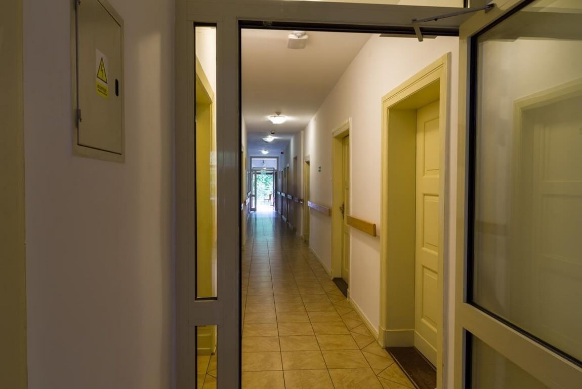 korytarz przed pokojami